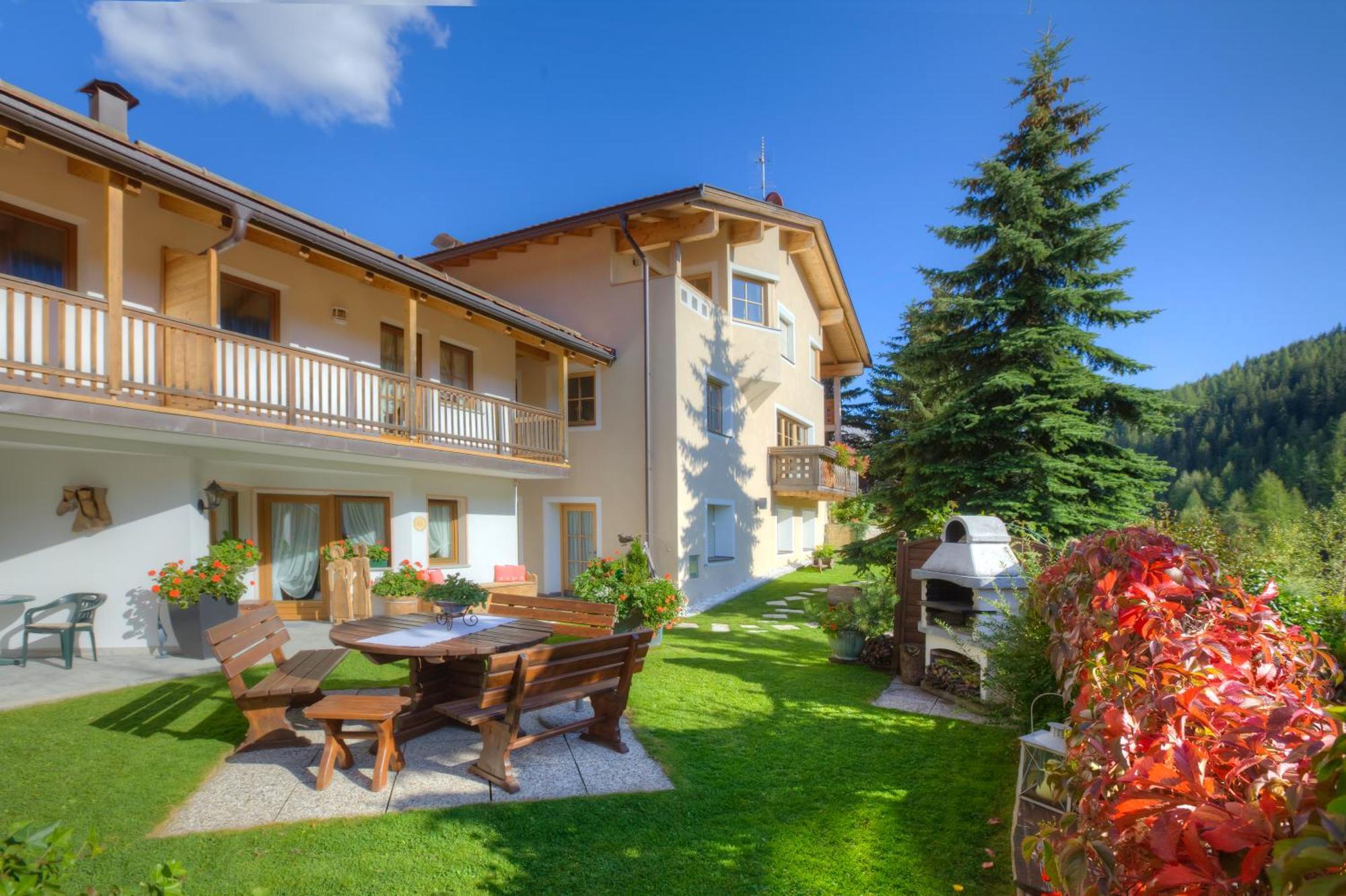 Residence Ciasa Planat St. Kassian Exterior foto